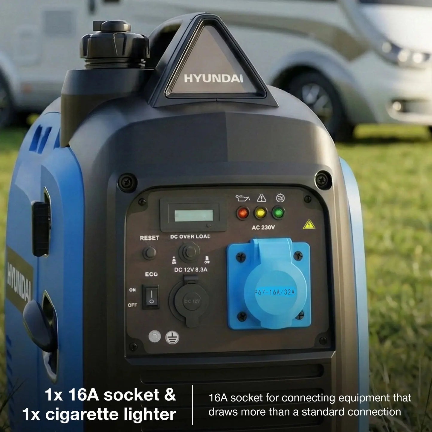 Hyundai HY3900Si 3.3kW 3300W Petrol Inverter Generator connection and control panel